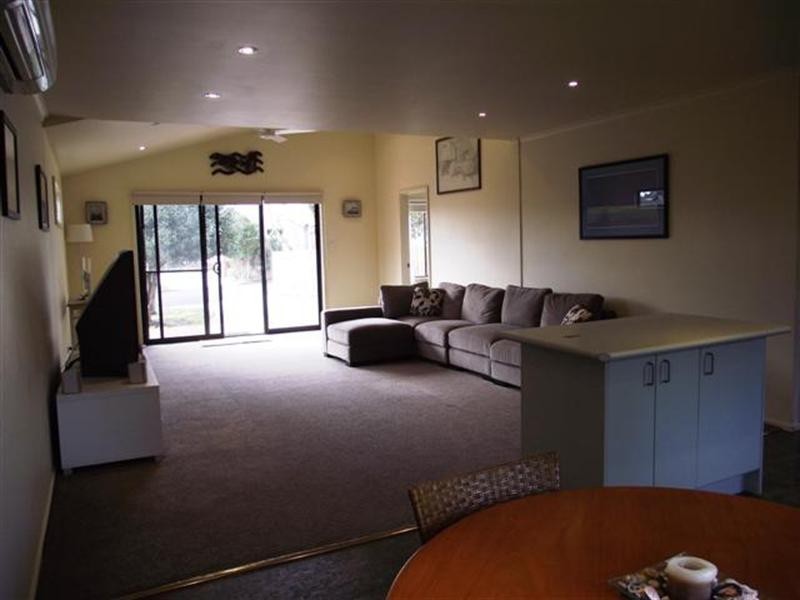 1 Kestral Court, Cowes VIC 3922