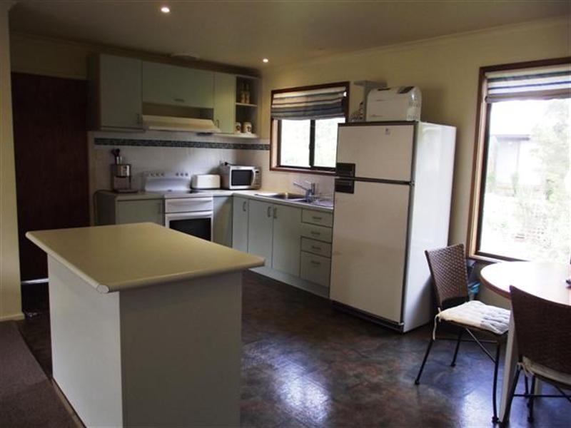 1 Kestral Court, Cowes VIC 3922
