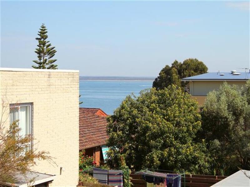 4/7 Walpole Street, Cowes VIC 3922