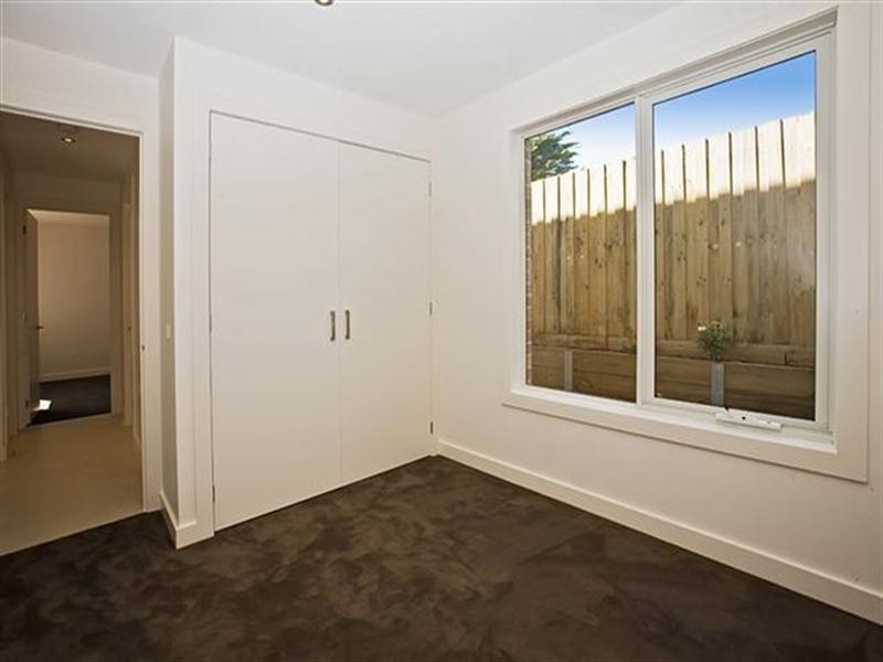 Unit 2, 13 Langard Road, Cowes VIC 3922