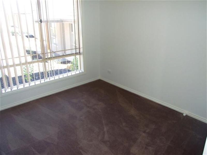 2/22 Currawong Close, Cowes VIC 3922