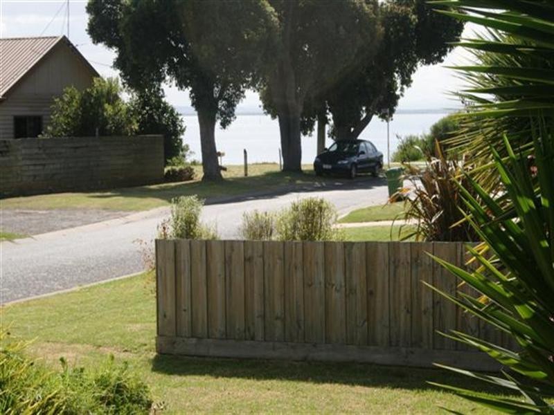 4 Malcliff Road, Newhaven VIC 3925