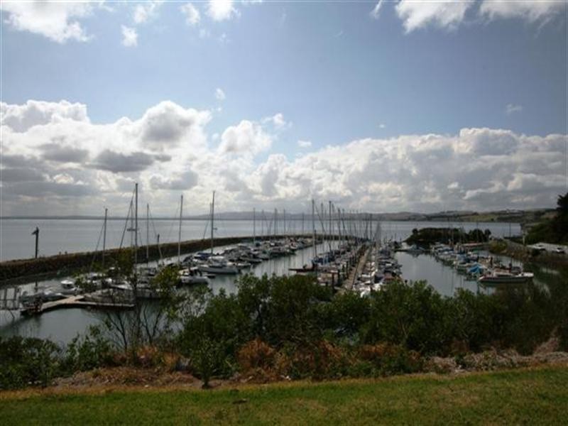 4 Malcliff Road, Newhaven VIC 3925