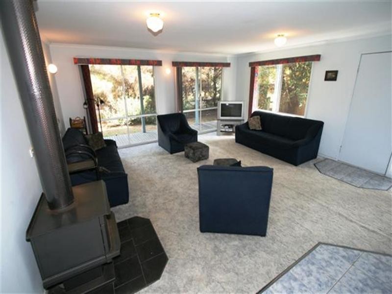21 Anglers Road, Sunderland Bay VIC 3922