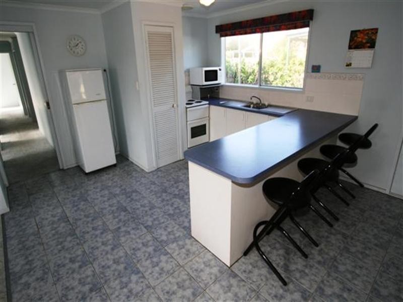 21 Anglers Road, Sunderland Bay VIC 3922