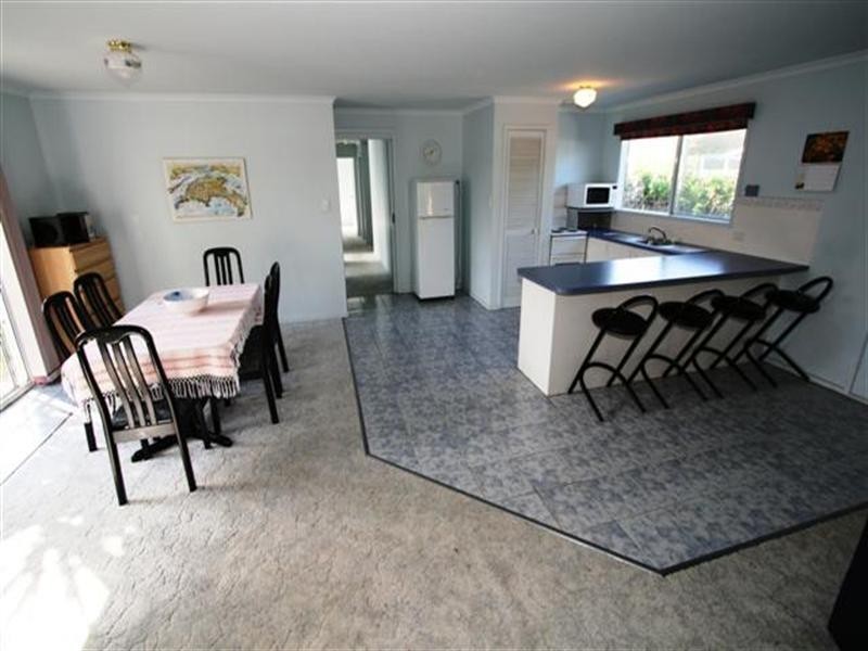 21 Anglers Road, Sunderland Bay VIC 3922