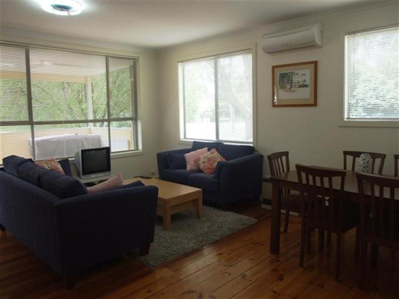 213 Church Street, Cowes VIC 3922