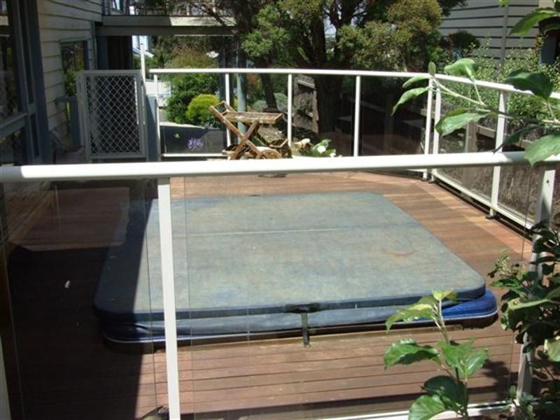 24 Hollywood Crescent, Smiths Beach VIC 3922