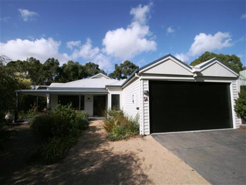 14 Honeyeater Drive, Silverleaves VIC 3922