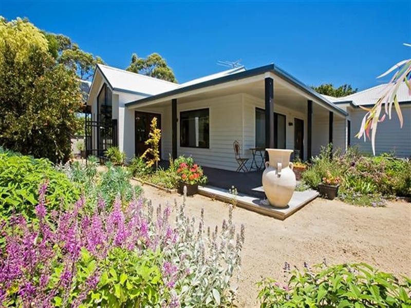 14 Honeyeater Drive, Silverleaves VIC 3922