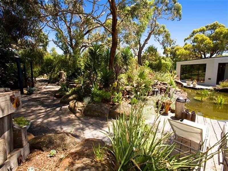 14 Honeyeater Drive, Silverleaves VIC 3922