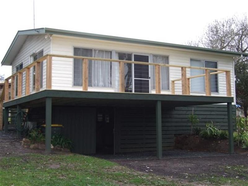 16 Poulter Avenue, Rhyll VIC 3923