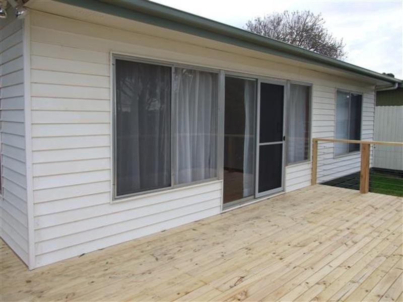 16 Poulter Avenue, Rhyll VIC 3923