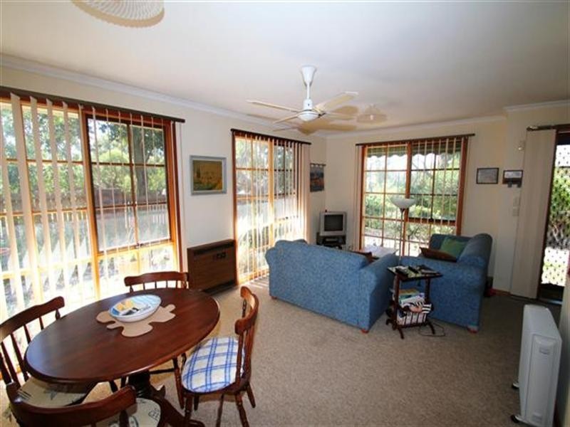 1/35 Chapel Street, Cowes VIC 3922