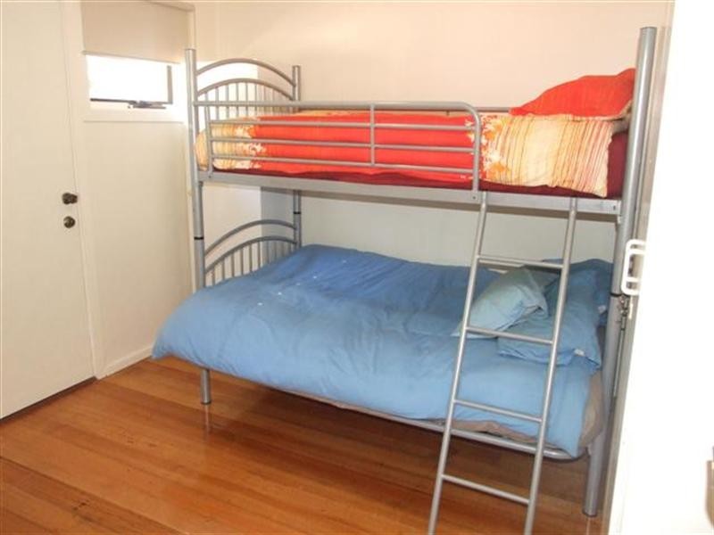 2/4 Highland Avenue, Cowes VIC 3922