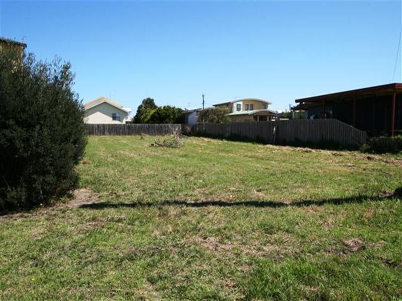 19 Dover Street, Sunderland Bay VIC 3922