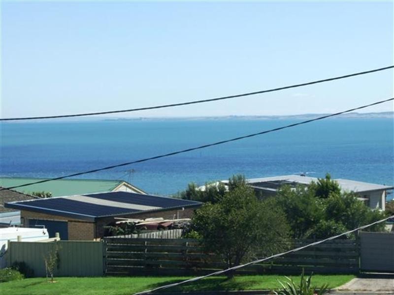 1 Cassell Court, San Remo VIC 3925