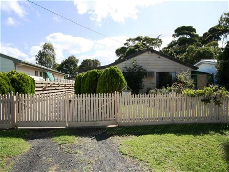 112 Scenic Drive, Cowes VIC 3922
