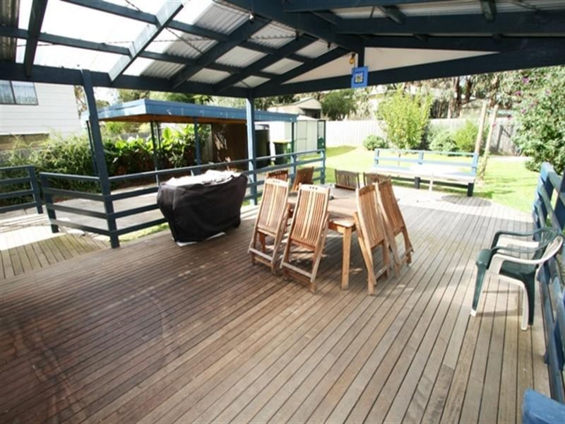 11 Outlook Drive, Cowes VIC 3922