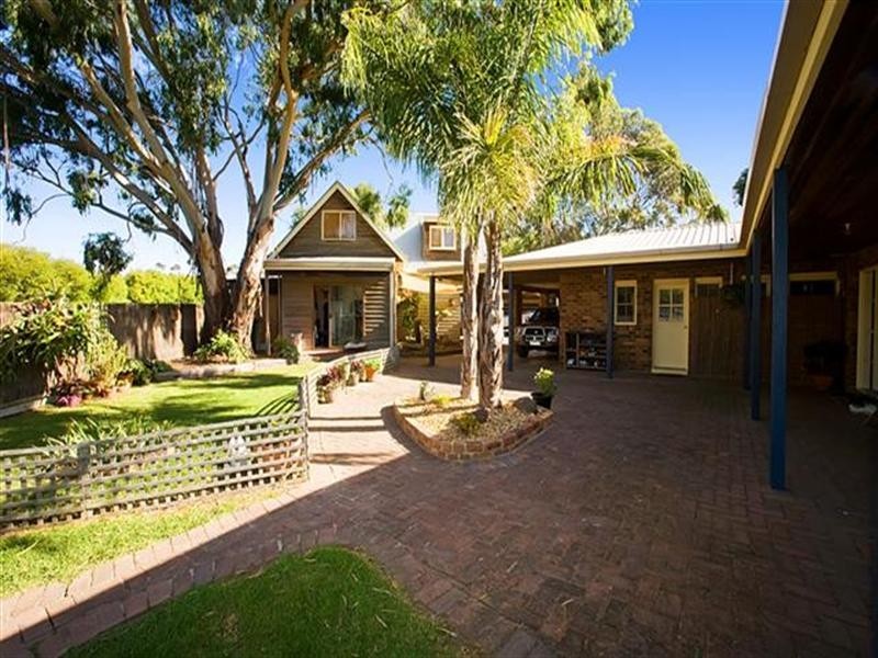 2-4 Griffiths Street, Ventnor VIC 3922