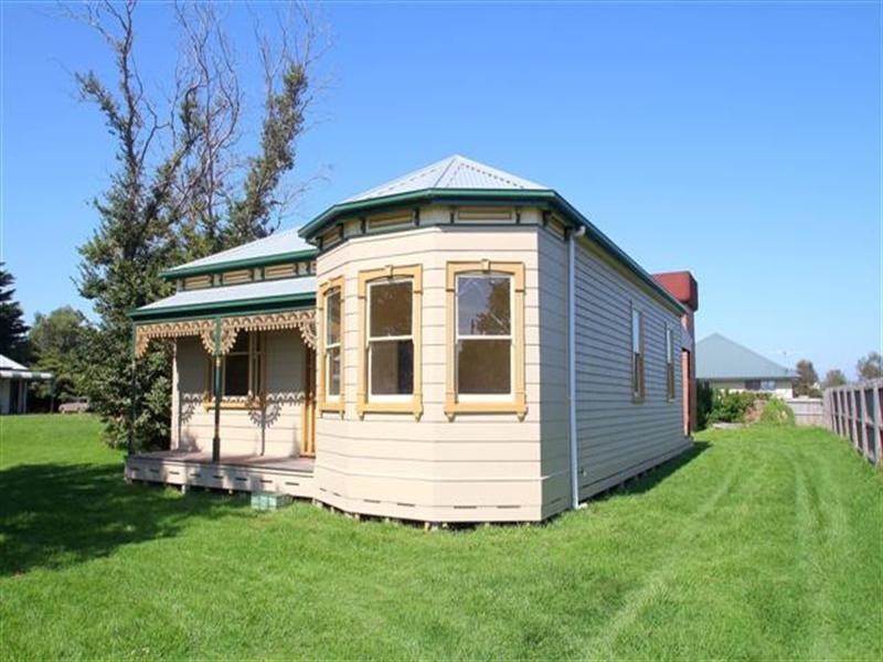 4 Victoria Court, Cowes VIC 3922