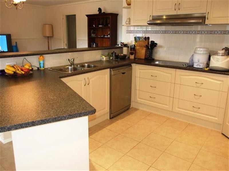 3 Kate Court, Cowes VIC 3922