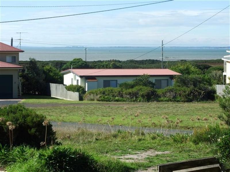 12 Highview Crescent, Surf Beach VIC 3922