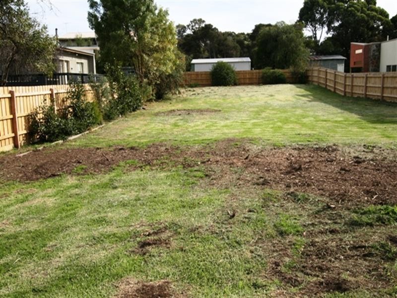 14 Anderson Road, Cowes VIC 3922