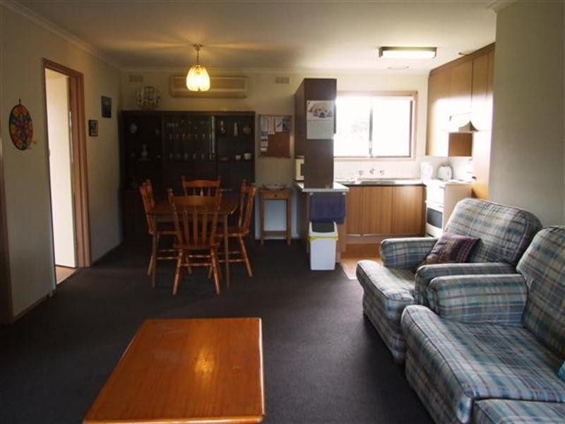27 Phillip Island Road, Newhaven VIC 3925