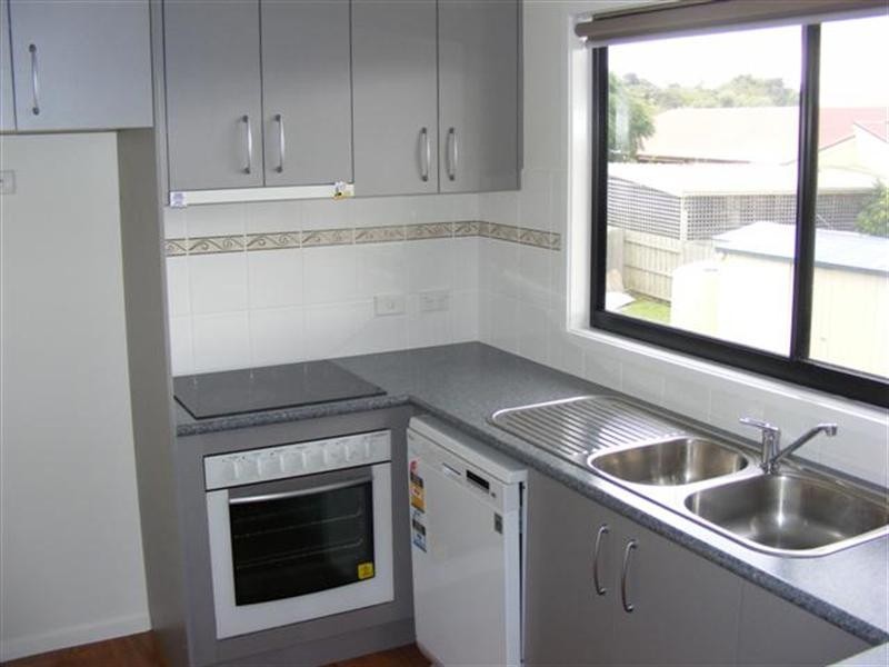 2 Grevilia Close, Cowes VIC 3922