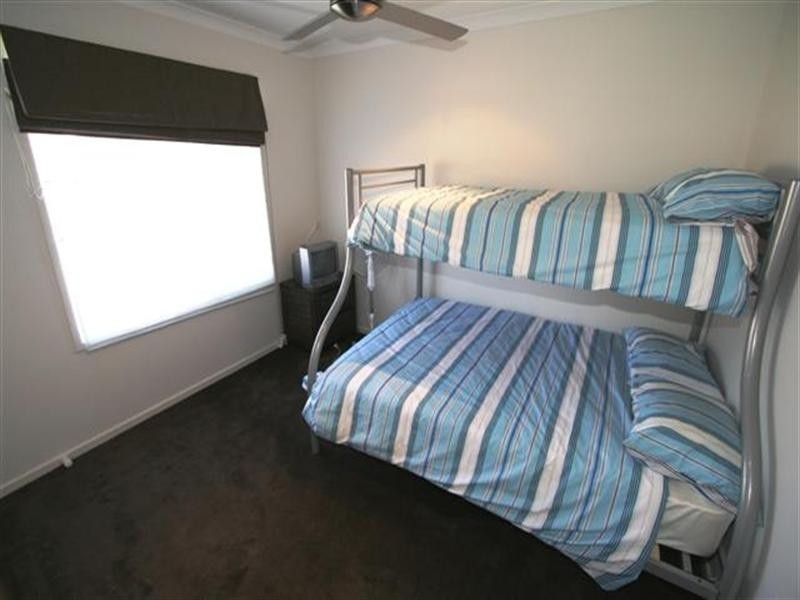 17 Rosella Grove, Cowes VIC 3922