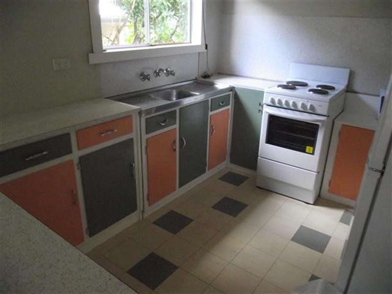 16 Bayview Drive, Cowes VIC 3922