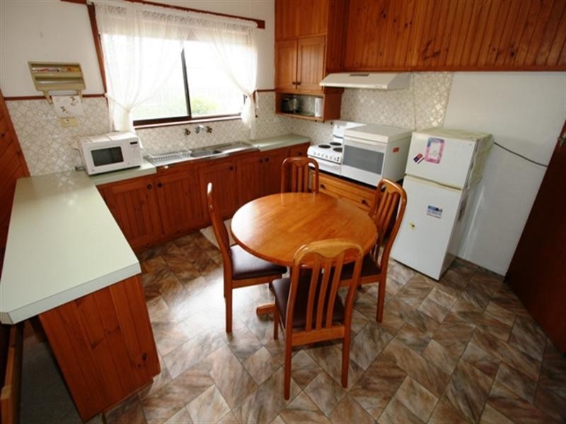 2/149 Church Street, Cowes VIC 3922