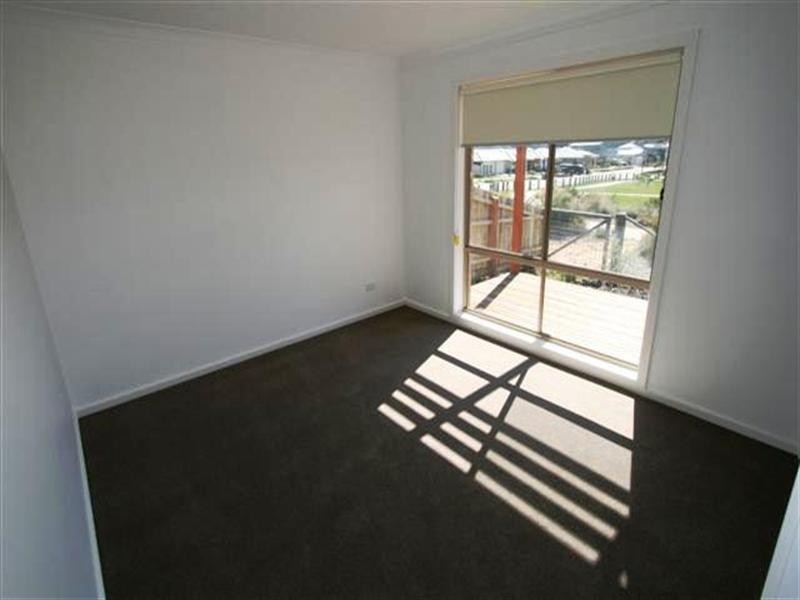 3 Dunes Road, Cowes VIC 3922