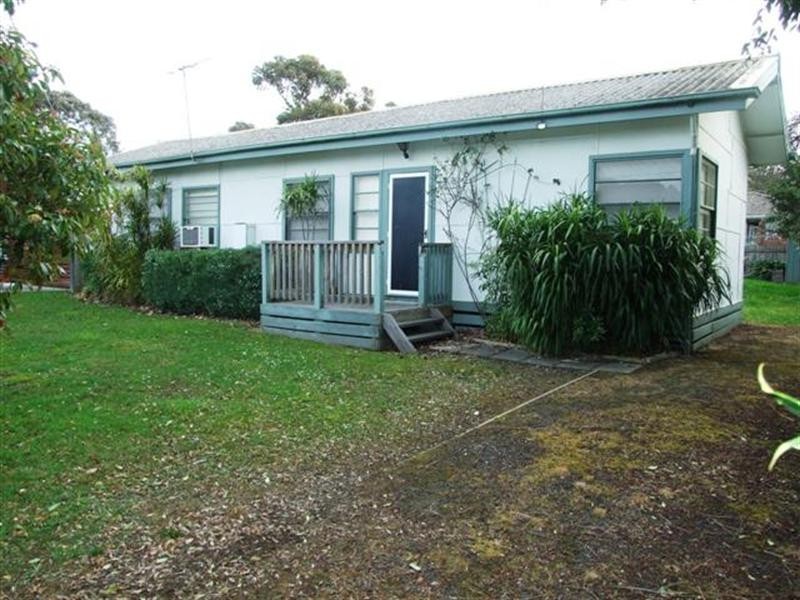 4 Seascape Avenue, Cowes VIC 3922