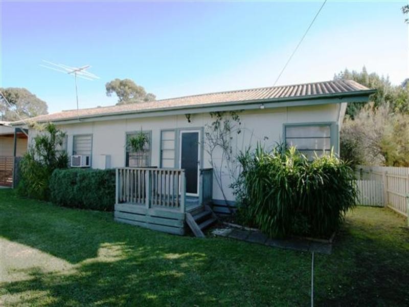 4 Seascape Avenue, Cowes VIC 3922