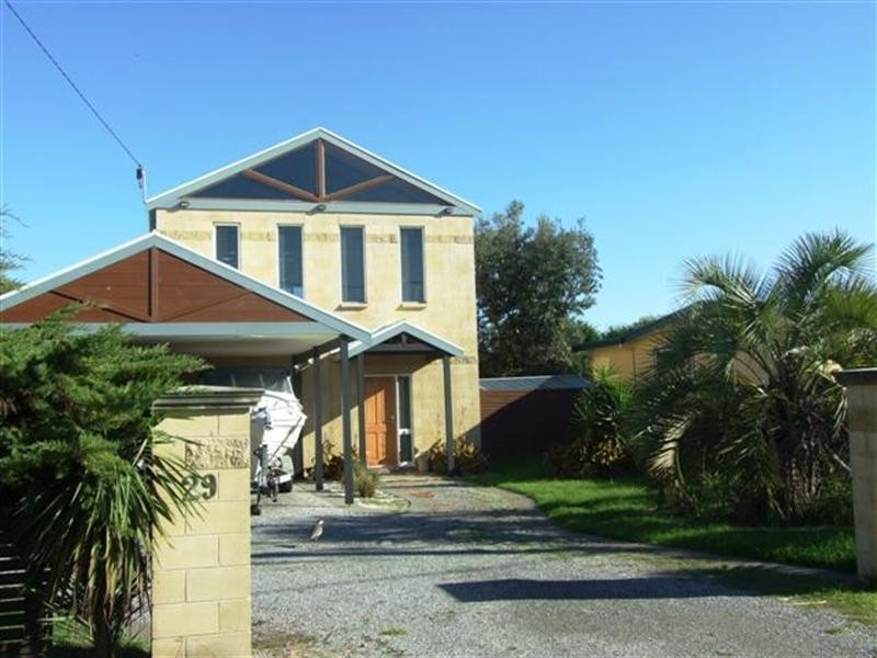 29 Dover Street, Sunderland Bay VIC 3922