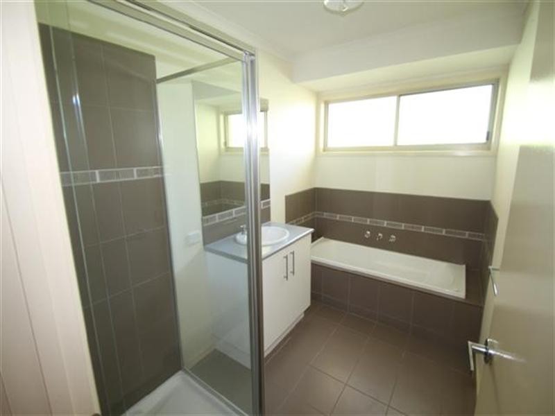 22 Seascape Avenue, Cowes VIC 3922