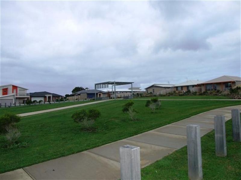 10 Dunes Road, Cowes VIC 3922