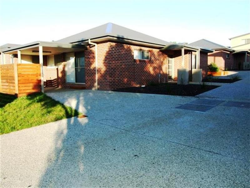 2/283 Settlement Road, Cowes VIC 3922