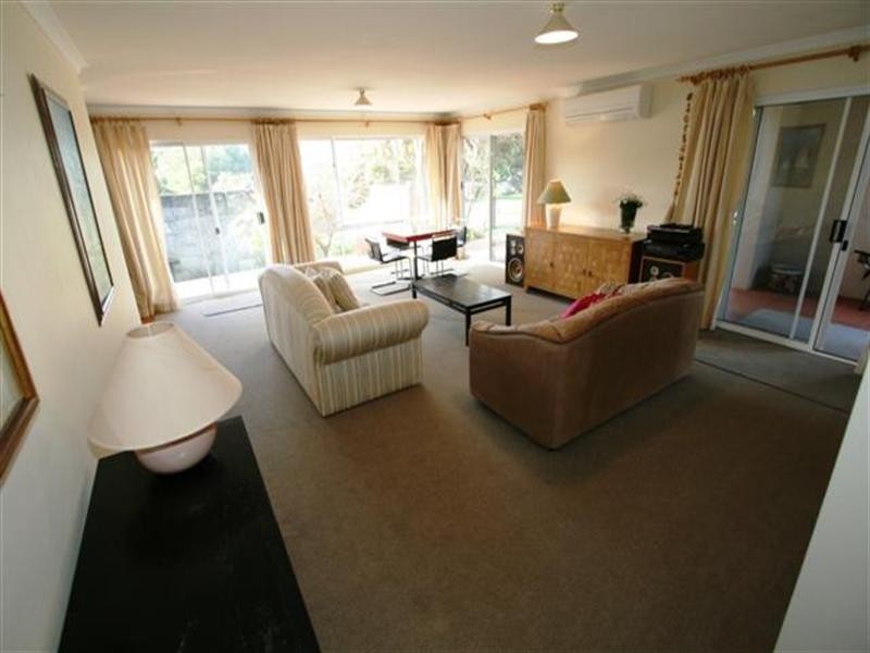 1/40 Walton Street, Rhyll VIC 3923