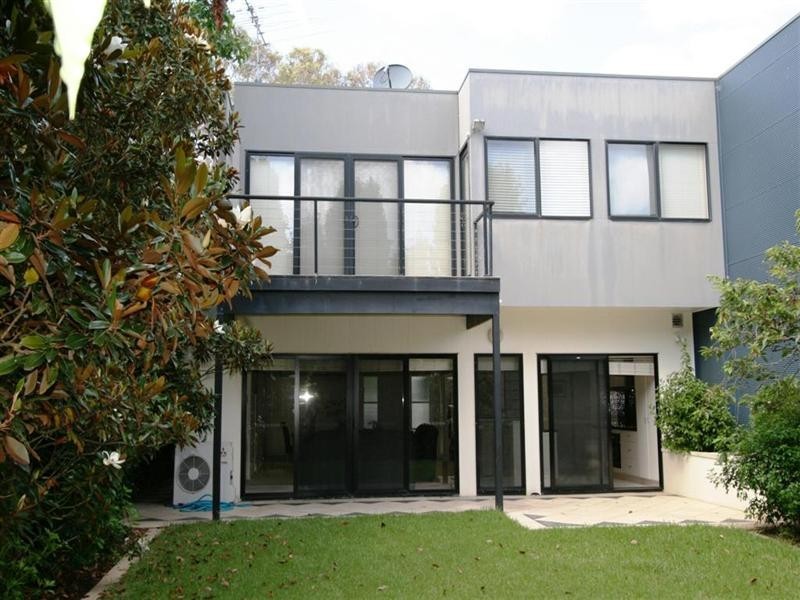 2 Gordon Street, Cowes VIC 3922