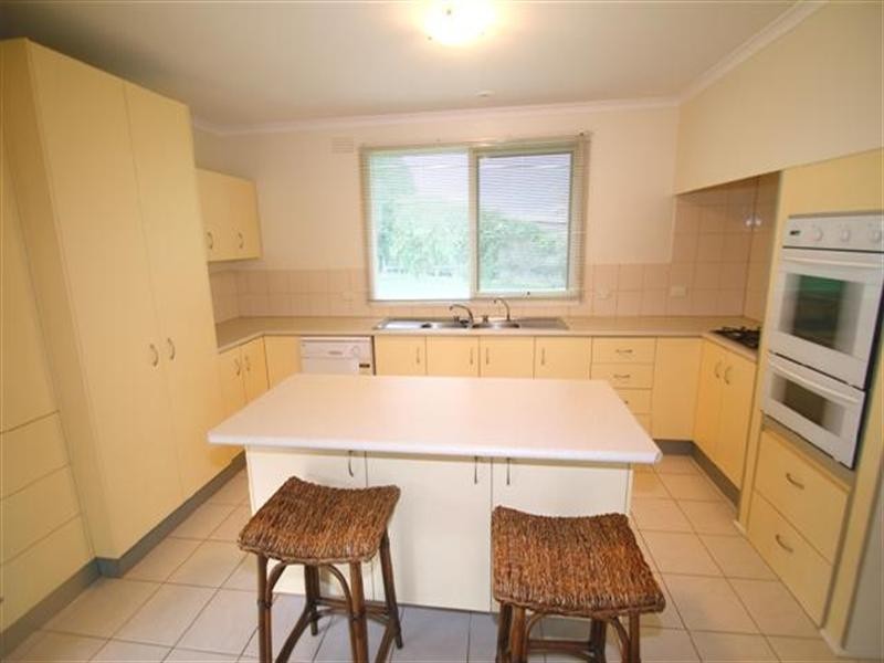 13 Hallway Drive, Wimbledon Heights VIC 3922