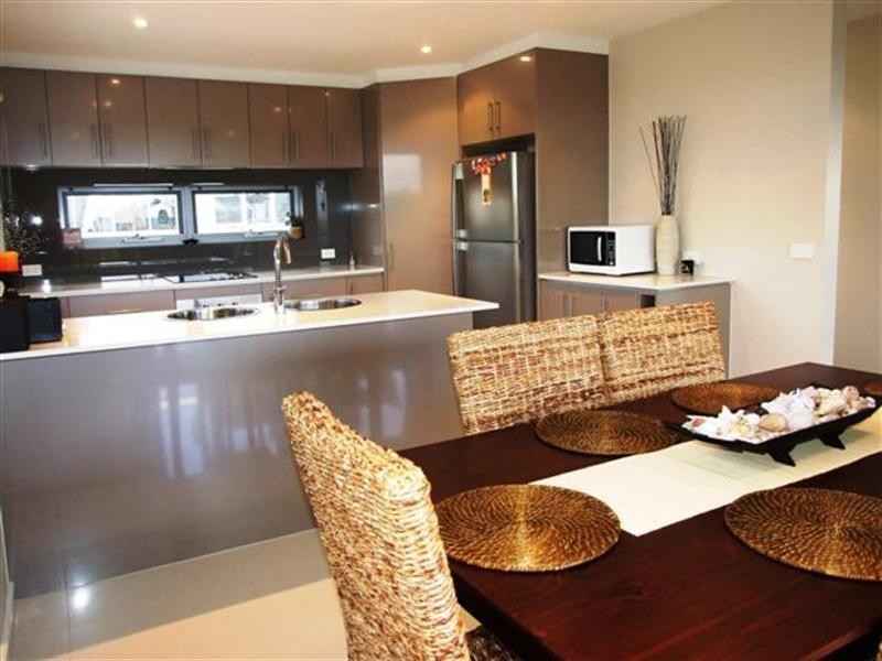 2/1a Stradbroke Crescent, Surf Beach VIC 3922