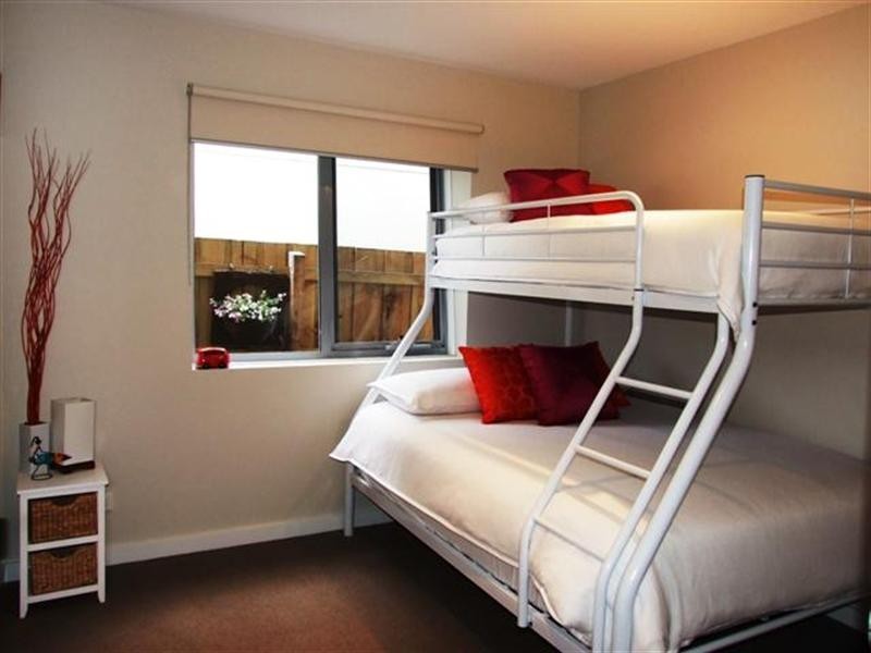 2/1a Stradbroke Crescent, Surf Beach VIC 3922