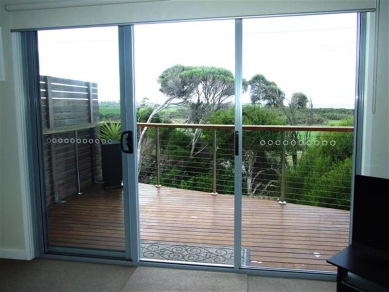 2/1a Stradbroke Crescent, Surf Beach VIC 3922