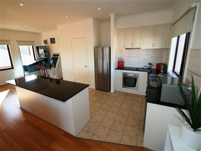 6/83 Chapel Street, Cowes VIC 3922