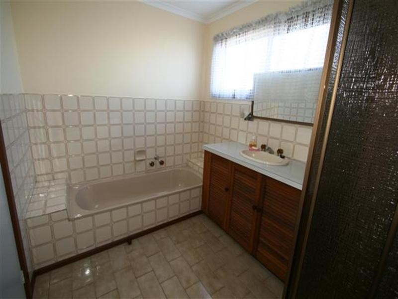 111 Justice Road, Cowes VIC 3922