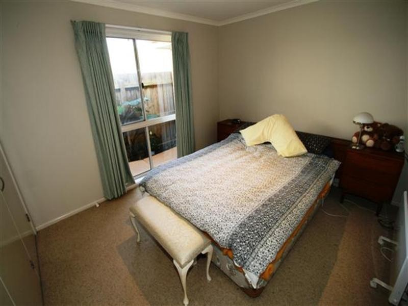 4/11 Fowler Grove, Newhaven VIC 3925