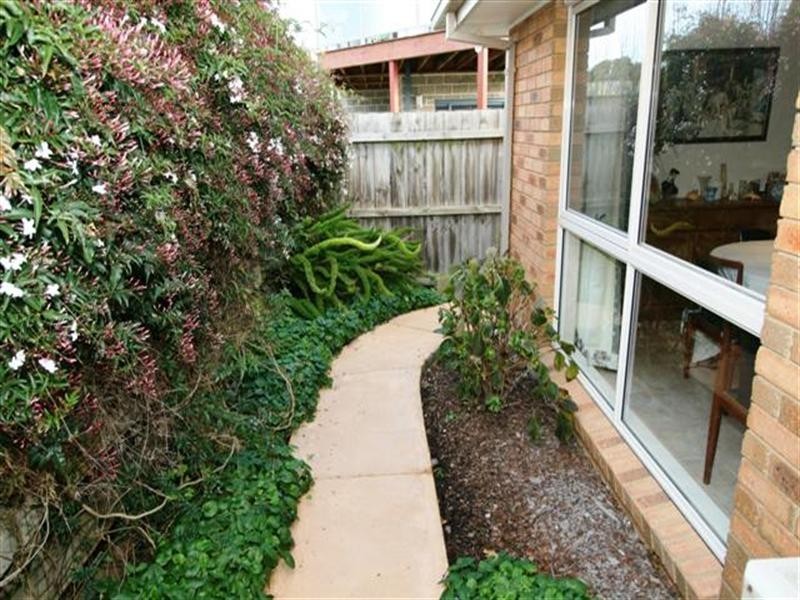 4/11 Fowler Grove, Newhaven VIC 3925
